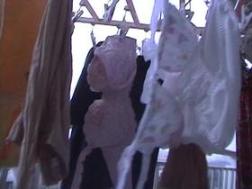 本物女性宅侵入 ボディカメラ下着物色体験 2　サンプル画像07